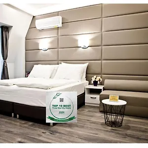 Hotel Center, Plowdiw